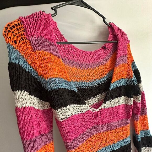 Colorful deep v neck knit sweater - Picture 2 of 6